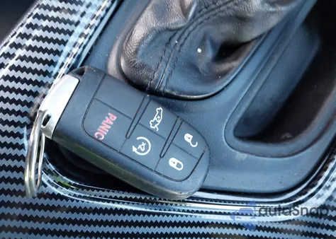 2019 Dodge Challenger Sxt z USA, uszkodzony, nr VIN 2C3CDZAGXKH701651